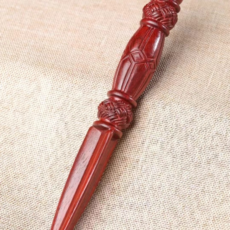 Workshop Tools For Carpentry - Sandelhout handgesneden Vajra scepter, ritueel gereedschap.